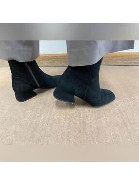 Brunate 7.5 Black Suede Ankle Boots